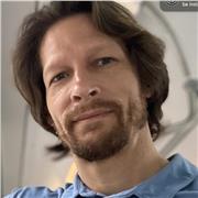 Profesor de inglés experimentado con más de 10 años de excelencia educativa